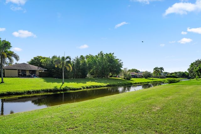 1262 The 12th Fairway, Wellington, FL 33414