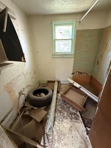 974 Pine Ave, Rocky Ford, CO 81067