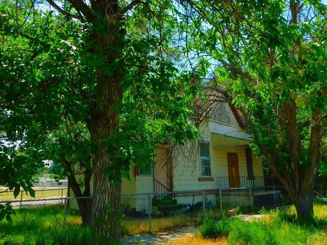 974 Pine Ave, Rocky Ford, CO 81067