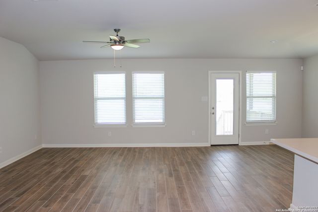 12915 Louberg Valley, San Antonio, TX 78253