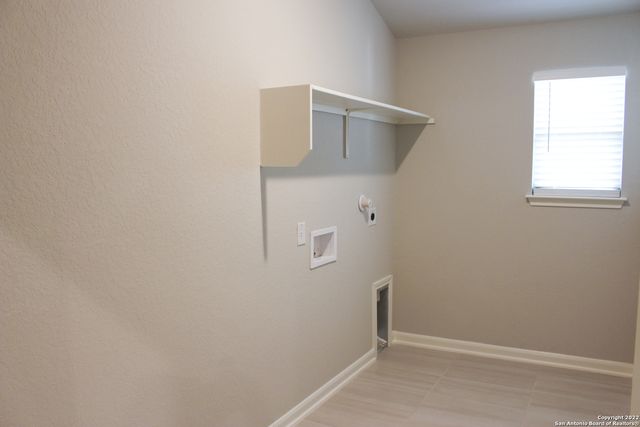 12915 Louberg Valley, San Antonio, TX 78253