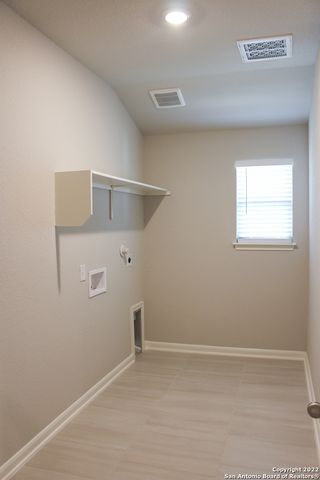 12915 Louberg Valley, San Antonio, TX 78253