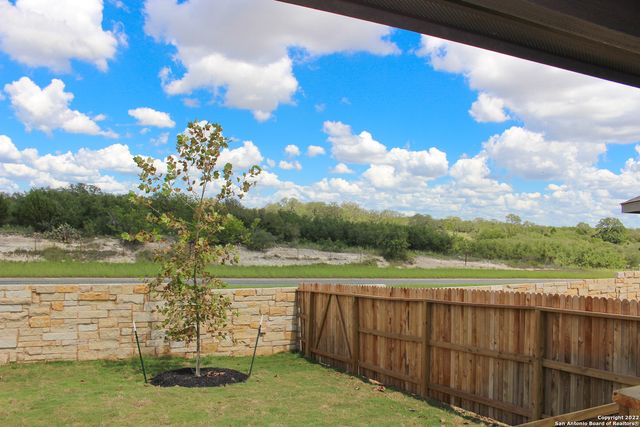 12915 Louberg Valley, San Antonio, TX 78253