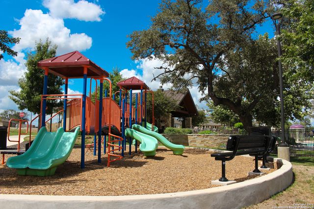 12915 Louberg Valley, San Antonio, TX 78253