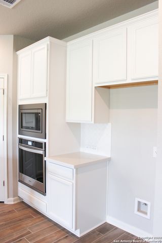 12915 Louberg Valley, San Antonio, TX 78253