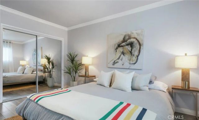 1950 Cloverfield Boulevard 15, Santa Monica, CA 90404