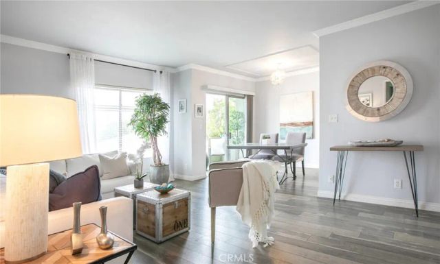 1950 Cloverfield Boulevard 15, Santa Monica, CA 90404