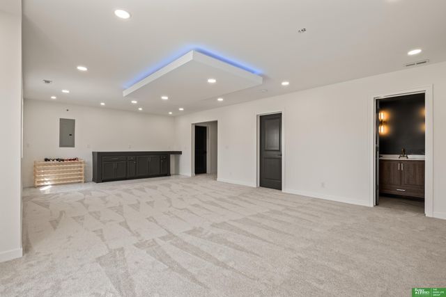 12220 S 111th Avenue, Papillion, NE 68046