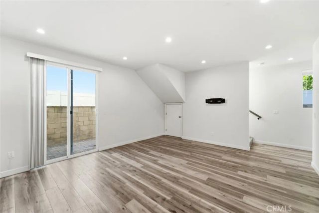 15944 Valerio Street, Van Nuys, CA 91406