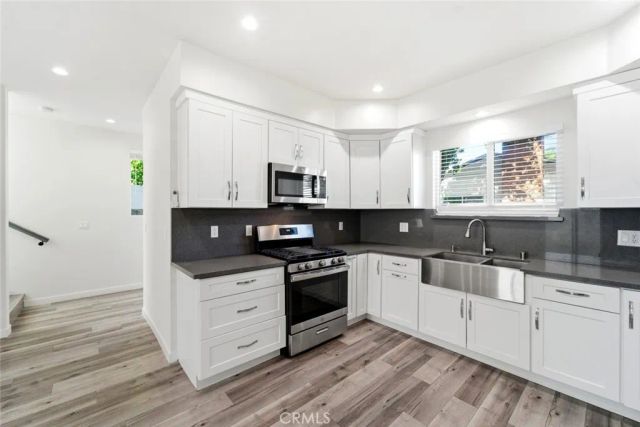 15944 Valerio Street, Van Nuys, CA 91406