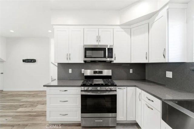 15944 Valerio Street, Van Nuys, CA 91406