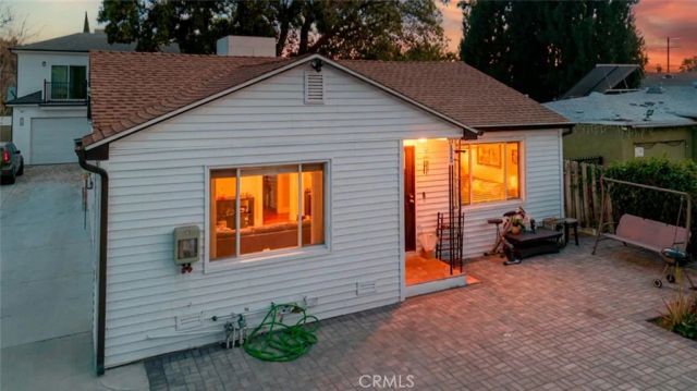 15944 Valerio Street, Van Nuys, CA 91406