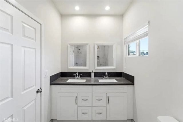 15944 Valerio Street, Van Nuys, CA 91406