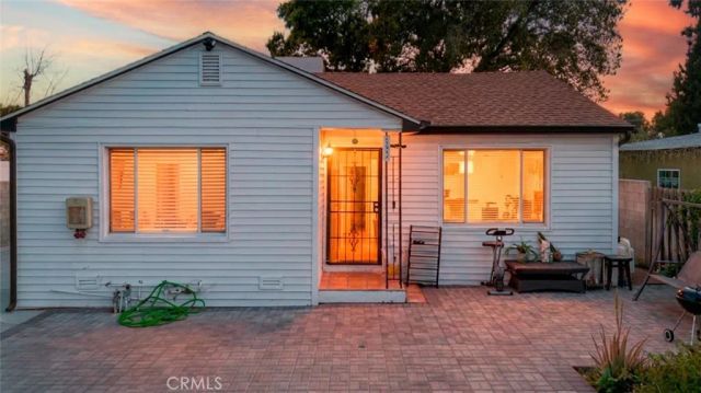 15944 Valerio Street, Van Nuys, CA 91406