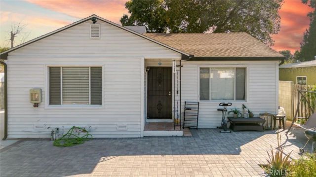 15944 Valerio Street, Van Nuys, CA 91406