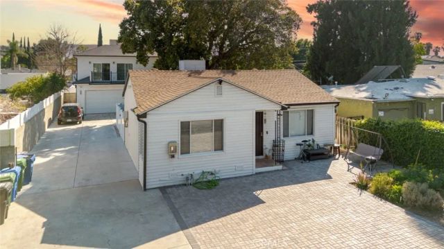 15944 Valerio Street, Van Nuys, CA 91406