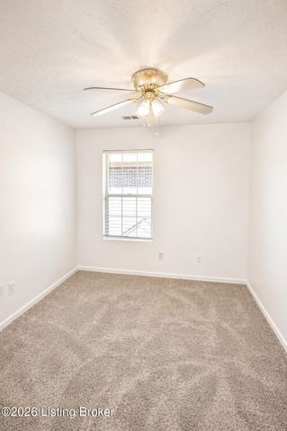 8601 Grand Neptune Dr, Louisville, KY 40228