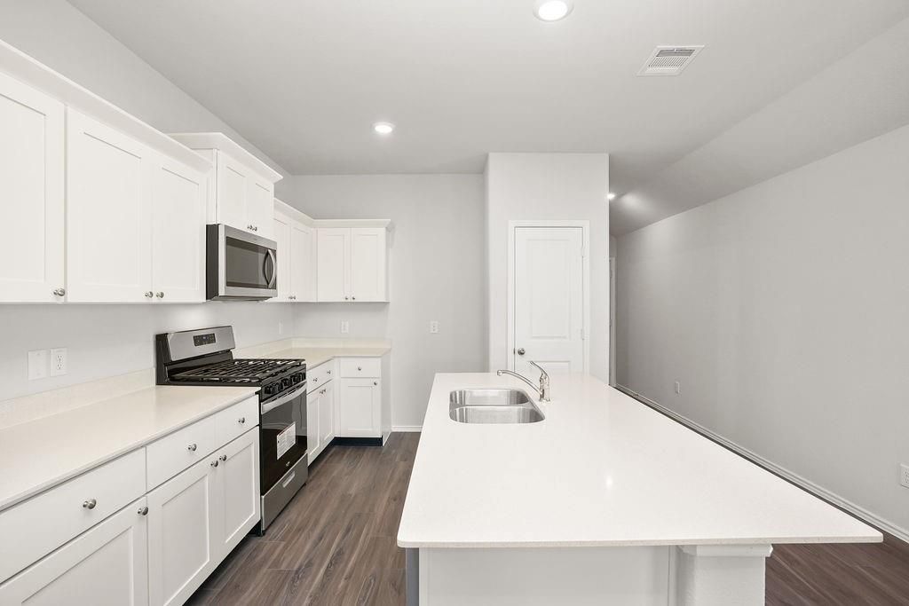 3189 Wood Lily Drive, Brookshire, TX 77423