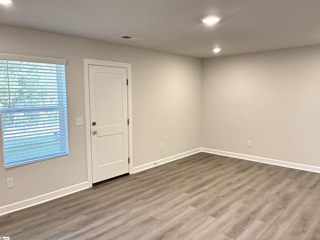 21 Pikewood Lane, Greenville, SC 29607