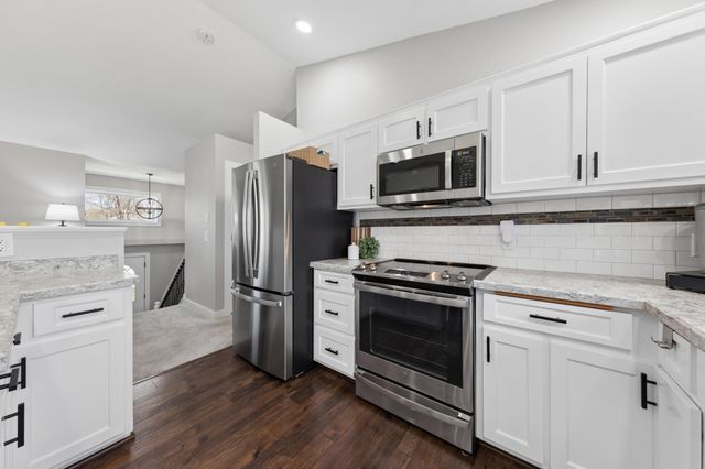 4028 Aspen Circle S, Rockford, MN 55373