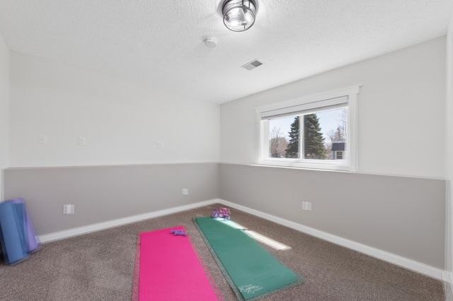 4028 Aspen Circle S, Rockford, MN 55373