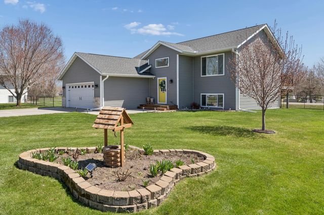 4028 Aspen Circle S, Rockford, MN 55373