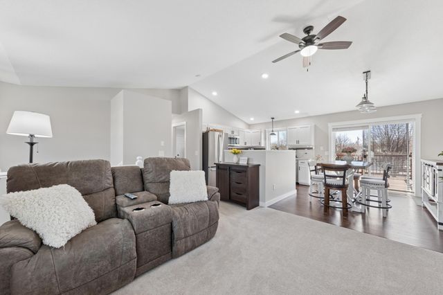 4028 Aspen Circle S, Rockford, MN 55373