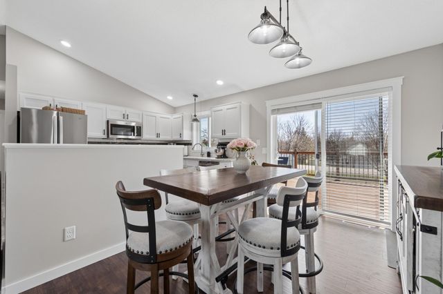 4028 Aspen Circle S, Rockford, MN 55373