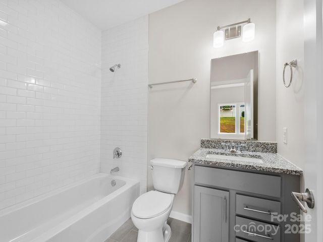 3 Lee Garden Lane 204, Asheville, NC 28801