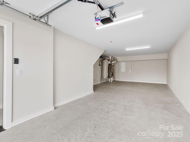 3 Lee Garden Lane 204, Asheville, NC 28801