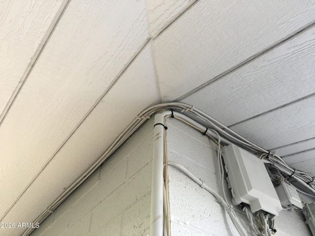 323 E ROSE Lane, Phoenix, AZ 85012