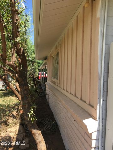 323 E ROSE Lane, Phoenix, AZ 85012