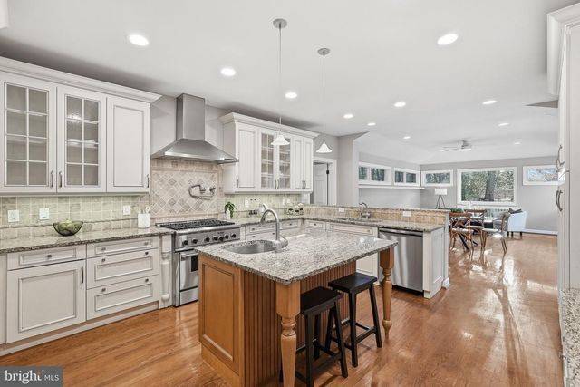 10708 STAPLEFORD HALL DR, Potomac, MD 20854