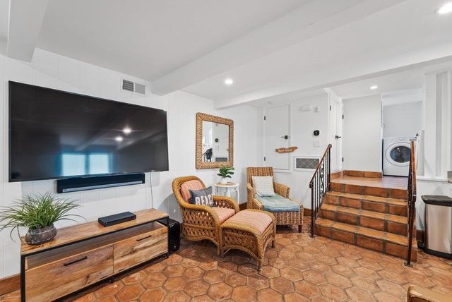 1500 Wharf Road 22, Capitola, CA 95010