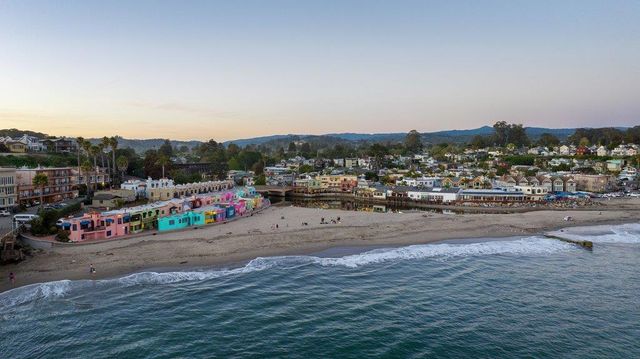 1500 Wharf Road 22, Capitola, CA 95010