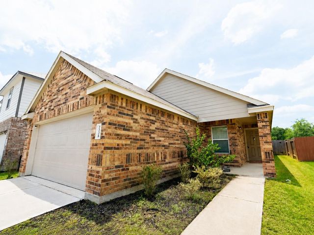 2228 Raider Drive, Conroe, TX 77301