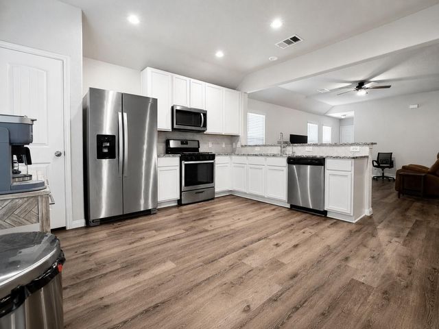 2228 Raider Drive, Conroe, TX 77301
