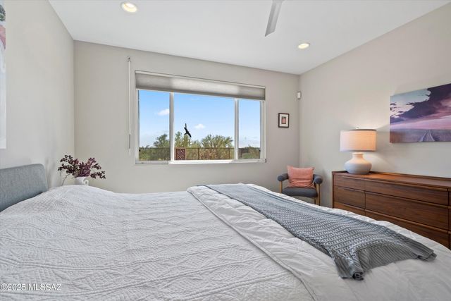 7631 W Laurel Lane, Marana, AZ 85658