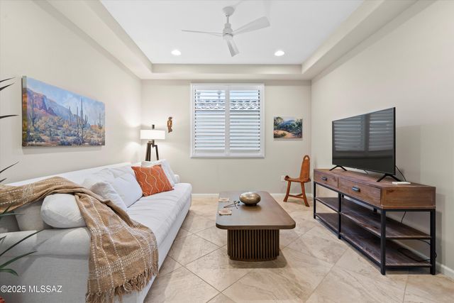 7631 W Laurel Lane, Marana, AZ 85658