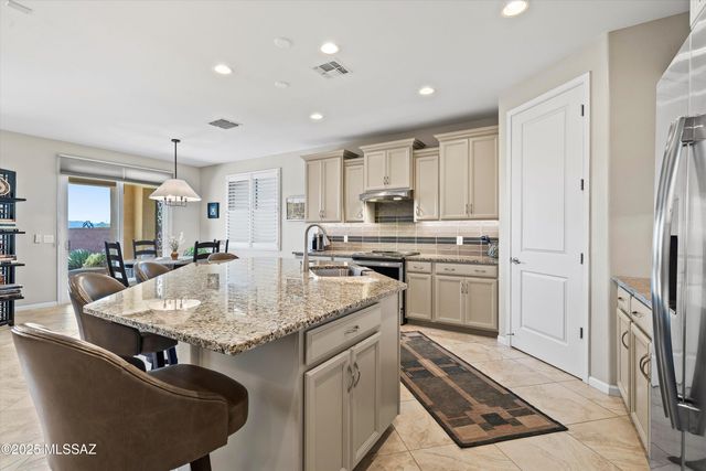 7631 W Laurel Lane, Marana, AZ 85658