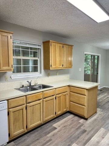 7 Weston Lane, Bella Vista, AR 72715