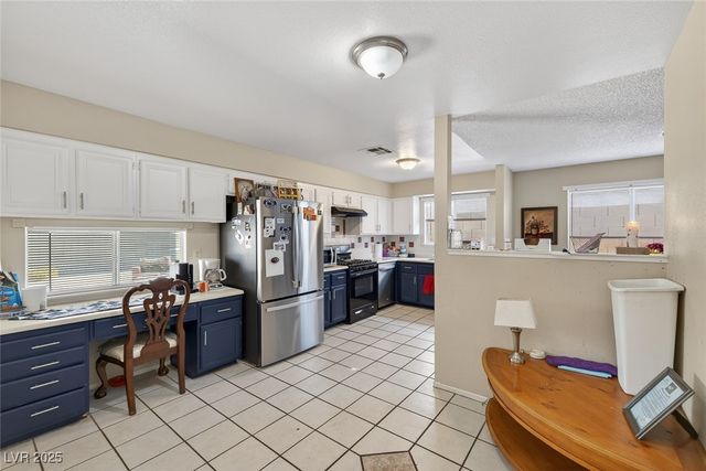 3132 Gentle Breeze Street, Las Vegas, NV 89108