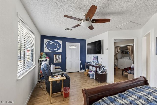 3132 Gentle Breeze Street, Las Vegas, NV 89108