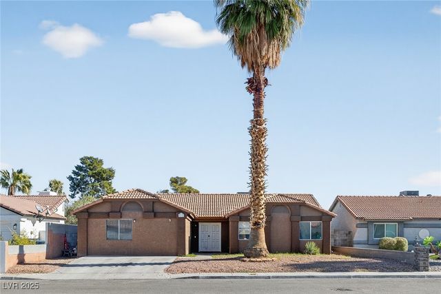 3132 Gentle Breeze Street, Las Vegas, NV 89108