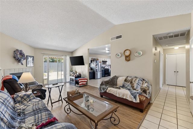 3132 Gentle Breeze Street, Las Vegas, NV 89108