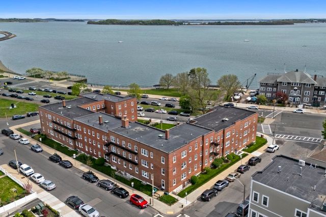 9 Lennon Ct 13, Boston, MA 02127