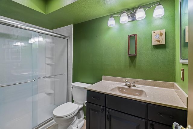 5612 Linden Circle, Johnston, IA 50131