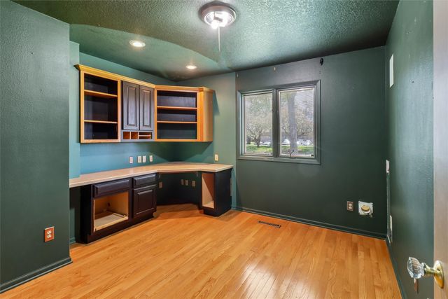 5612 Linden Circle, Johnston, IA 50131