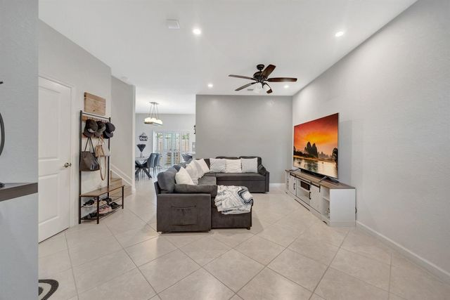 2629 SE 13th Street, Homestead, FL 33035