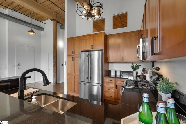 400 Mills Avenue Unit 212, Greenville, SC 29605
